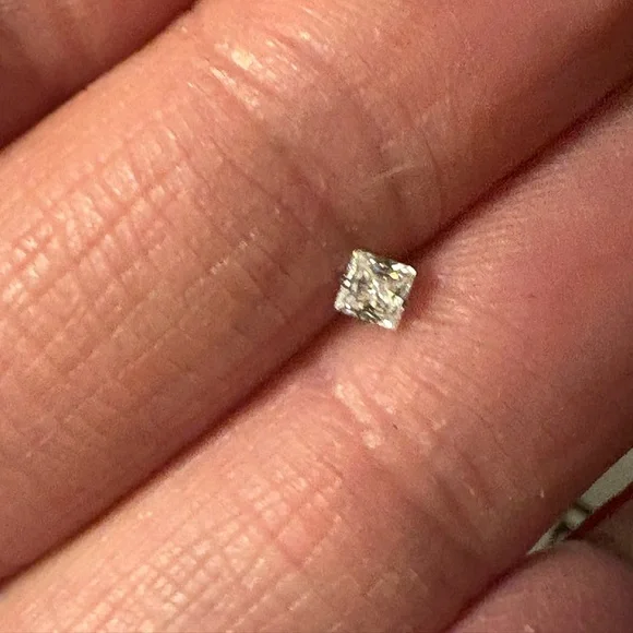 Nose Ring- 20G Stainless Steel Nose Stud Hypoallergenic Nose Stud Ring - Picture 6 of 8